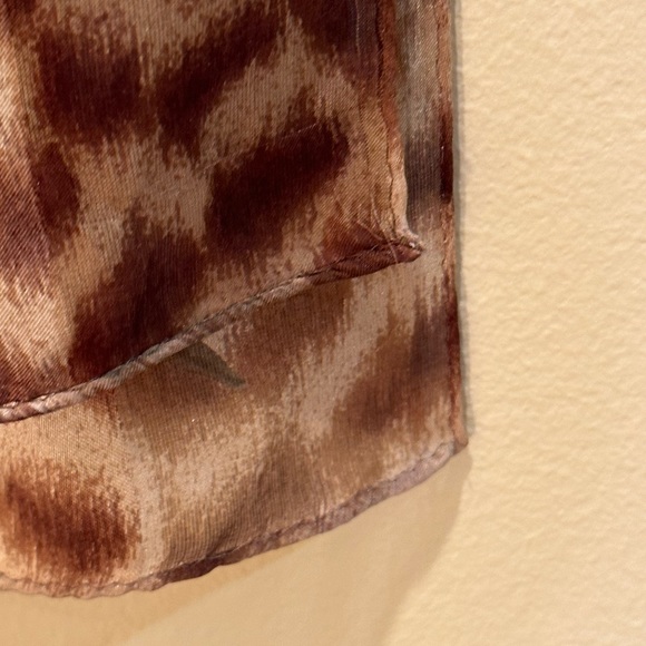 🌟HP🌟VTG Lauren Ralph Lauren Silk Chiffon & Satin Animal Print & Red Rose Scarf - Picture 6 of 6